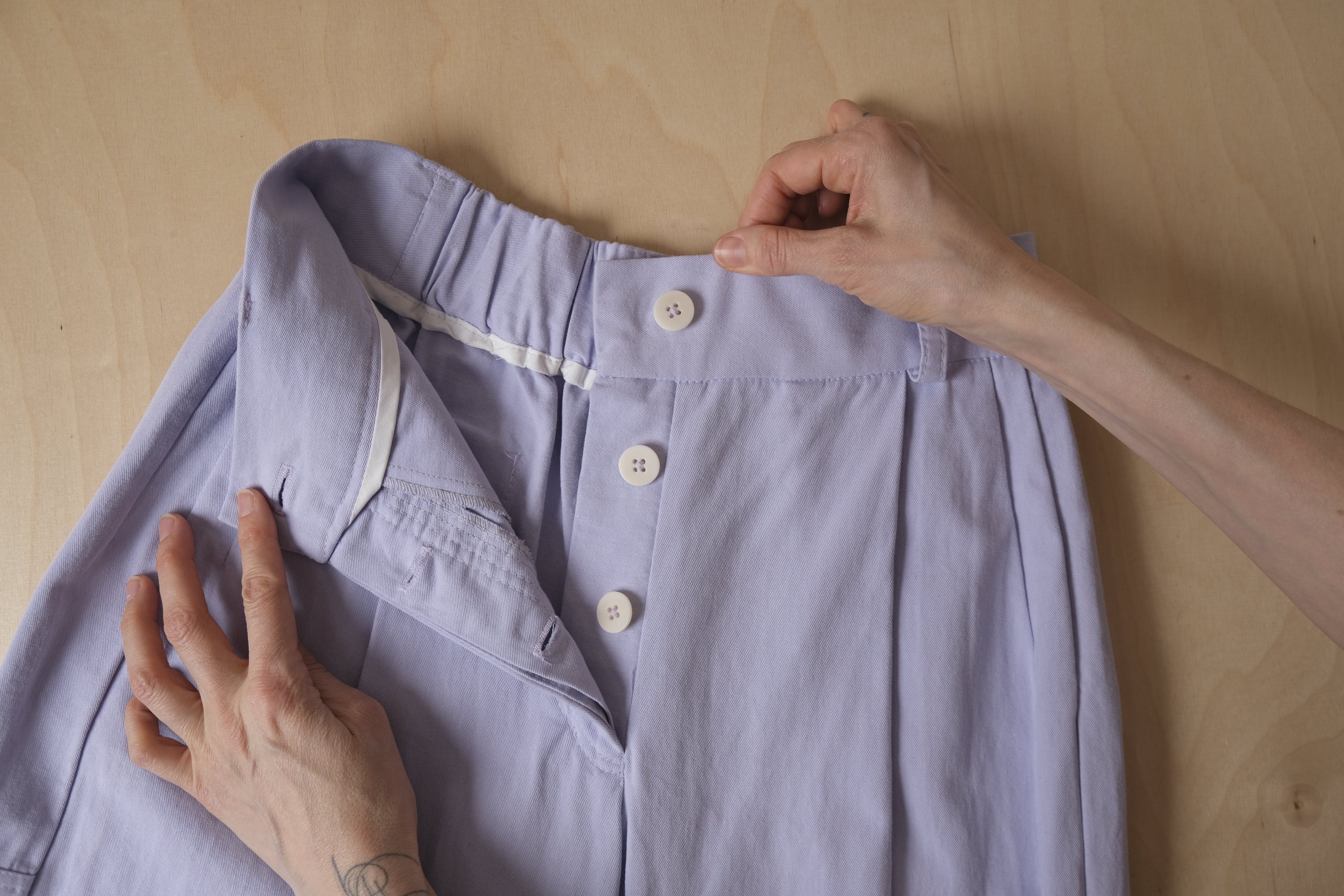 3 Ways to Sew a Button on Pants  wikiHow